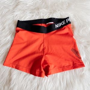 Nike Short , Size Small